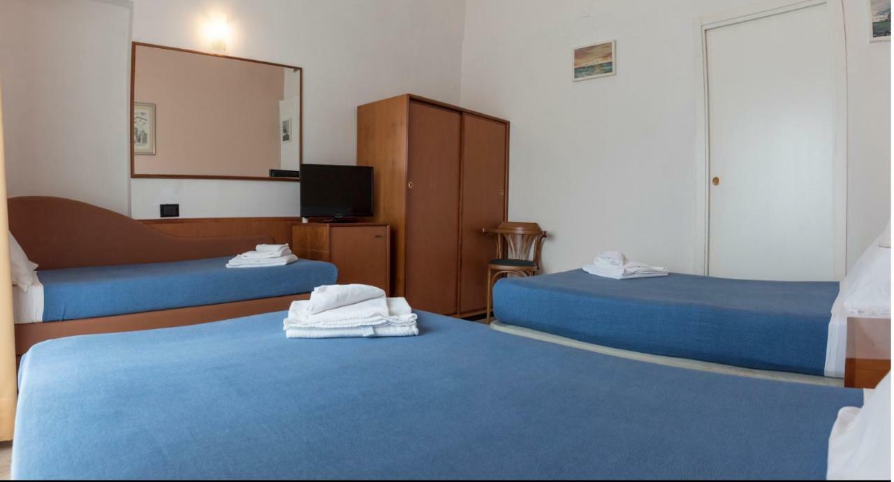 Hotel Marittima Rimini Kültér fotó